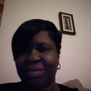 Meet your Posher, Rena